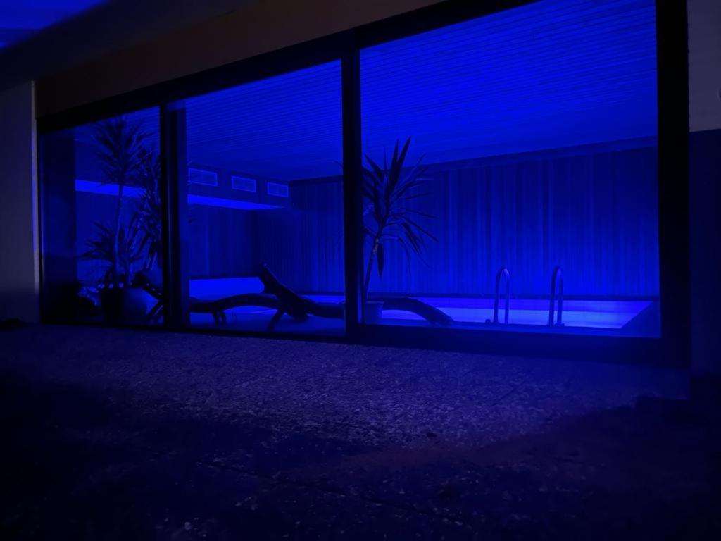 Park Villa Ferienwohnung Mit Pool Und 3 Schlafzimmer 于尔岑 外观 照片